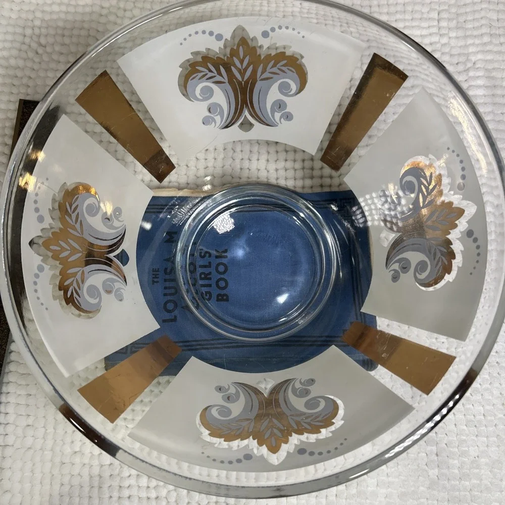 1950's Anchor Hocking Fleur De Lis Glass Serving Bowl 22k Gold Leaf MCM